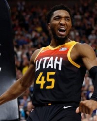  爵士重建交易送走米切尔至骑士  