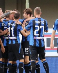  亚特兰大客场逼平那不勒斯上演精彩攻防战  