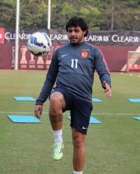  法国国脚租借回归老东家救主  