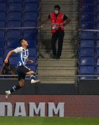  菲尔特替补奇兵建功，临场调整展现教练智慧  