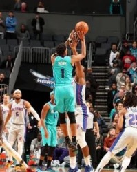  米切尔压哨跳投骑士加时险胜老鹰队