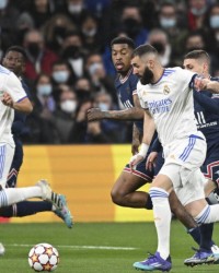  巴黎圣日耳曼巨星闪耀主场大胜副班长巩固领跑优势