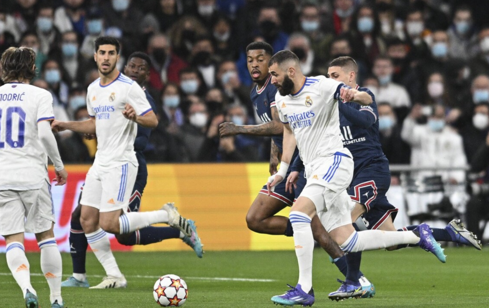  巴黎圣日耳曼巨星闪耀主场大胜副班长巩固领跑优势