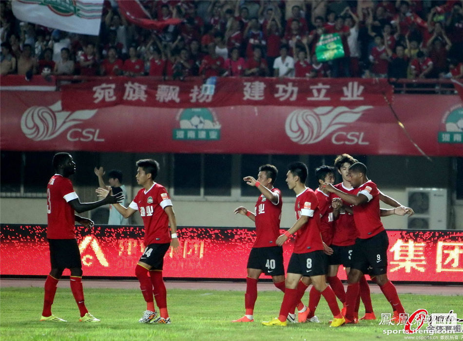  尼姆客场闪电战奏效，开场闪击奠定胜局基础